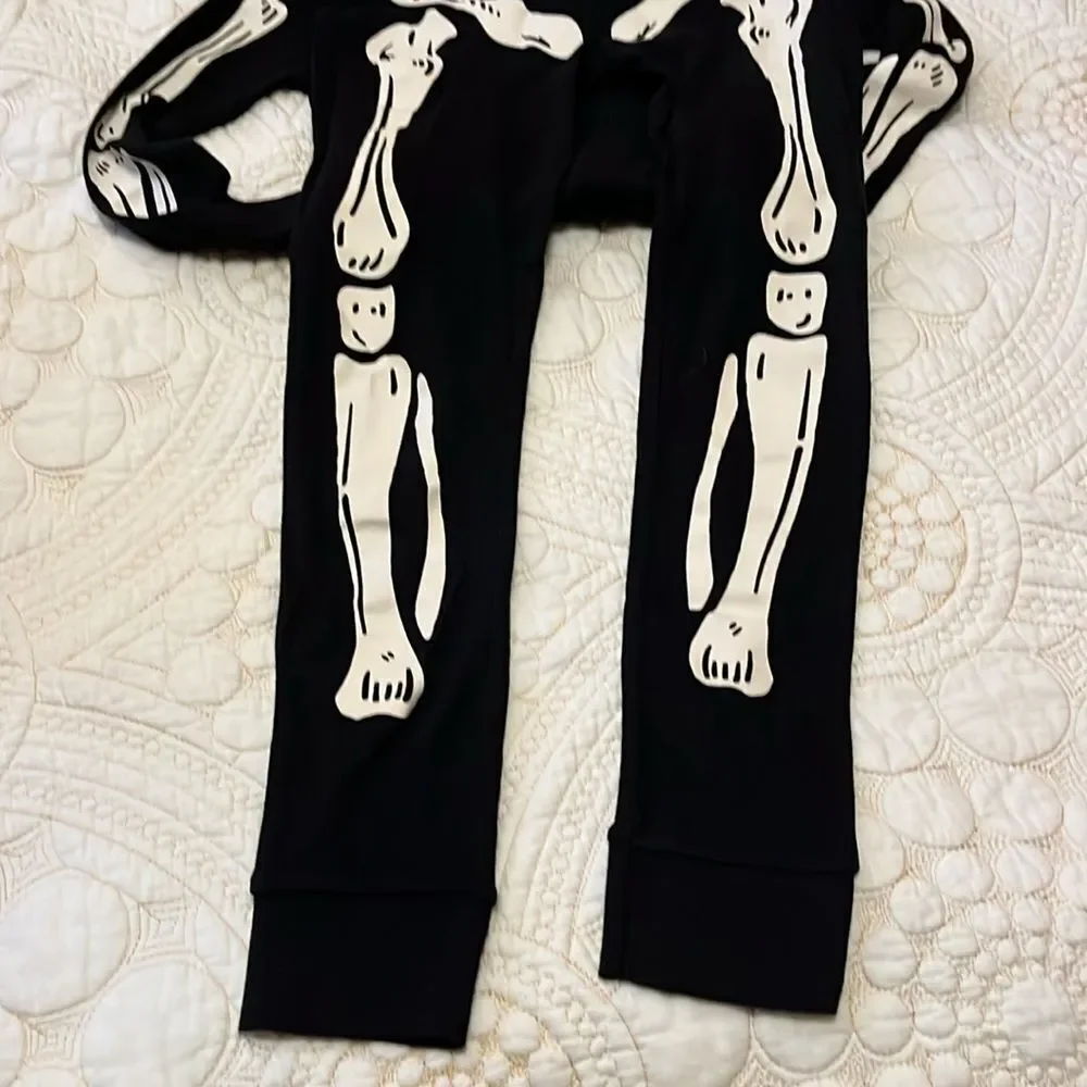 NWT Old Navy glow in the dark skeleton onesie pajamas size large